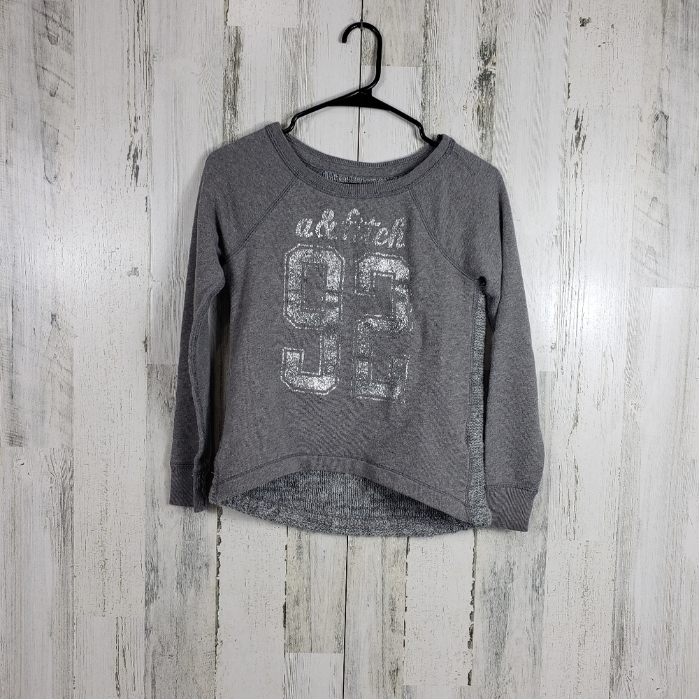 Girls Abercrombie gray sweater size M